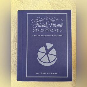 NIB H Trivial Pursuit Vintage Bookshelf Edition pottery barn Anthropologie